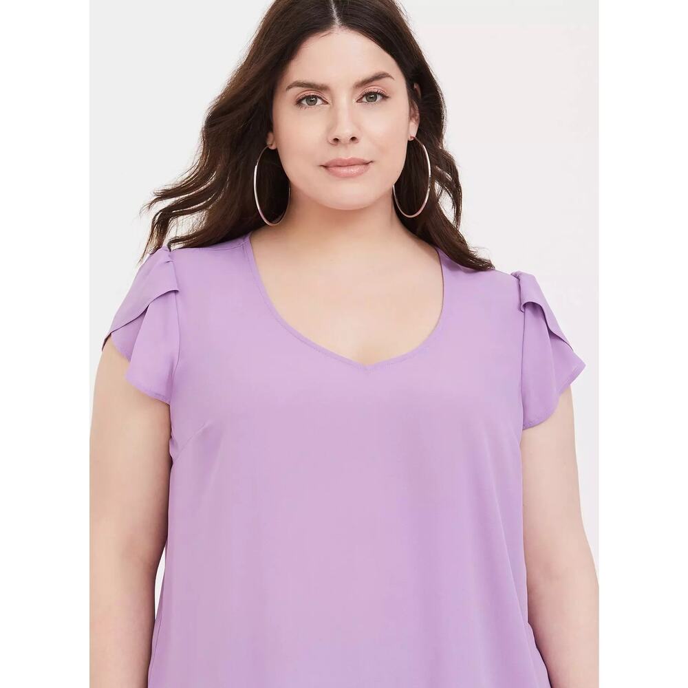 Torrid Georgette Tulip Short Sleeve Blouse Size 1 Dusty Lavender
